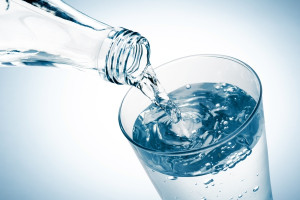 Czysta woda do picia dla szkół i przedszkoli