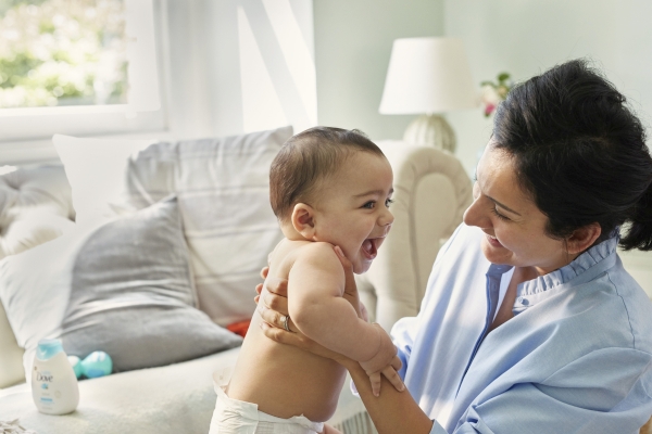 Pielęgnacja niemowlęcia z Baby Dove