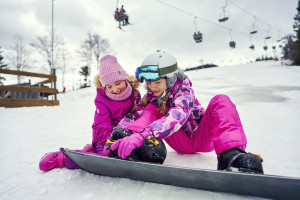 Dziecko na nartach - jak przygotować się do wyjazdu? 