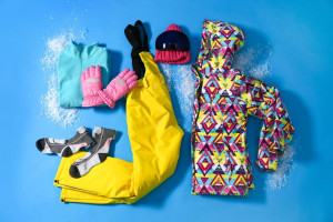Jakie warunki powinna spełniać kurtka narciarska dla dziecka?